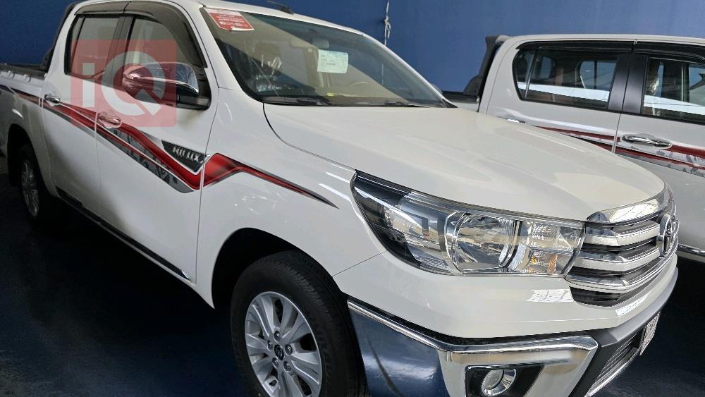 تويوتا هايلوكس